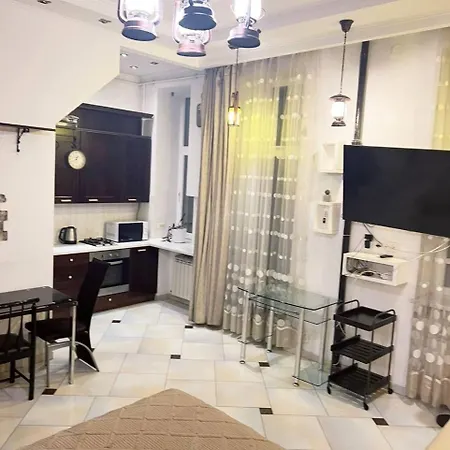 на вулиці площа григоренка 4 16-2 Львів