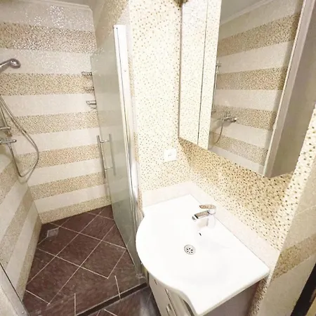 на вулиці площа григоренка 4 16-2 Appartamento *