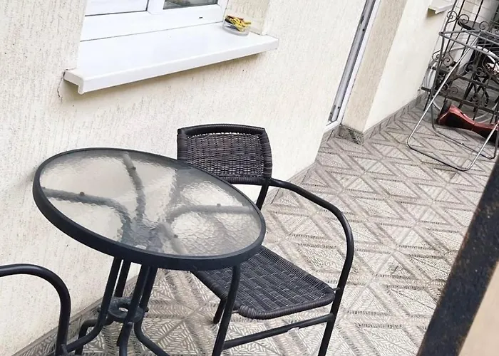 на вулиці площа григоренка 4 16-2 לבוב